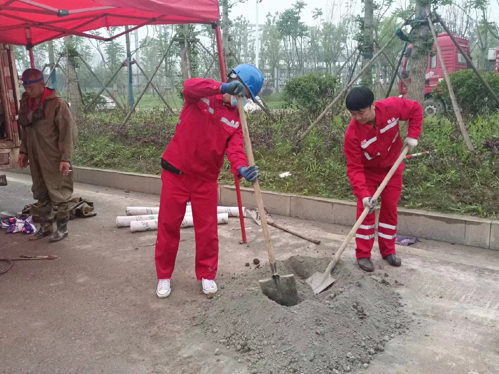 克山管道疏通哪家好】及时进行市政管道清淤